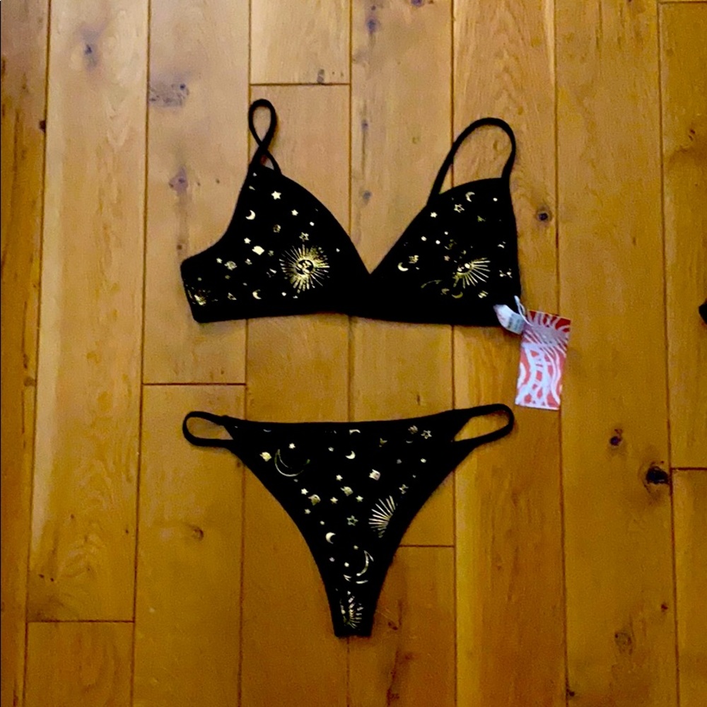 NWT Black velvet galaxy design lingerie set